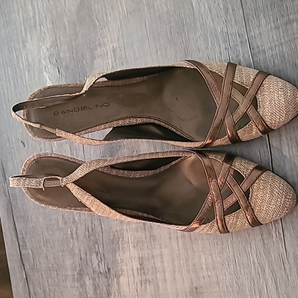 Bandolino Slingback Heel - Picture 4 of 8